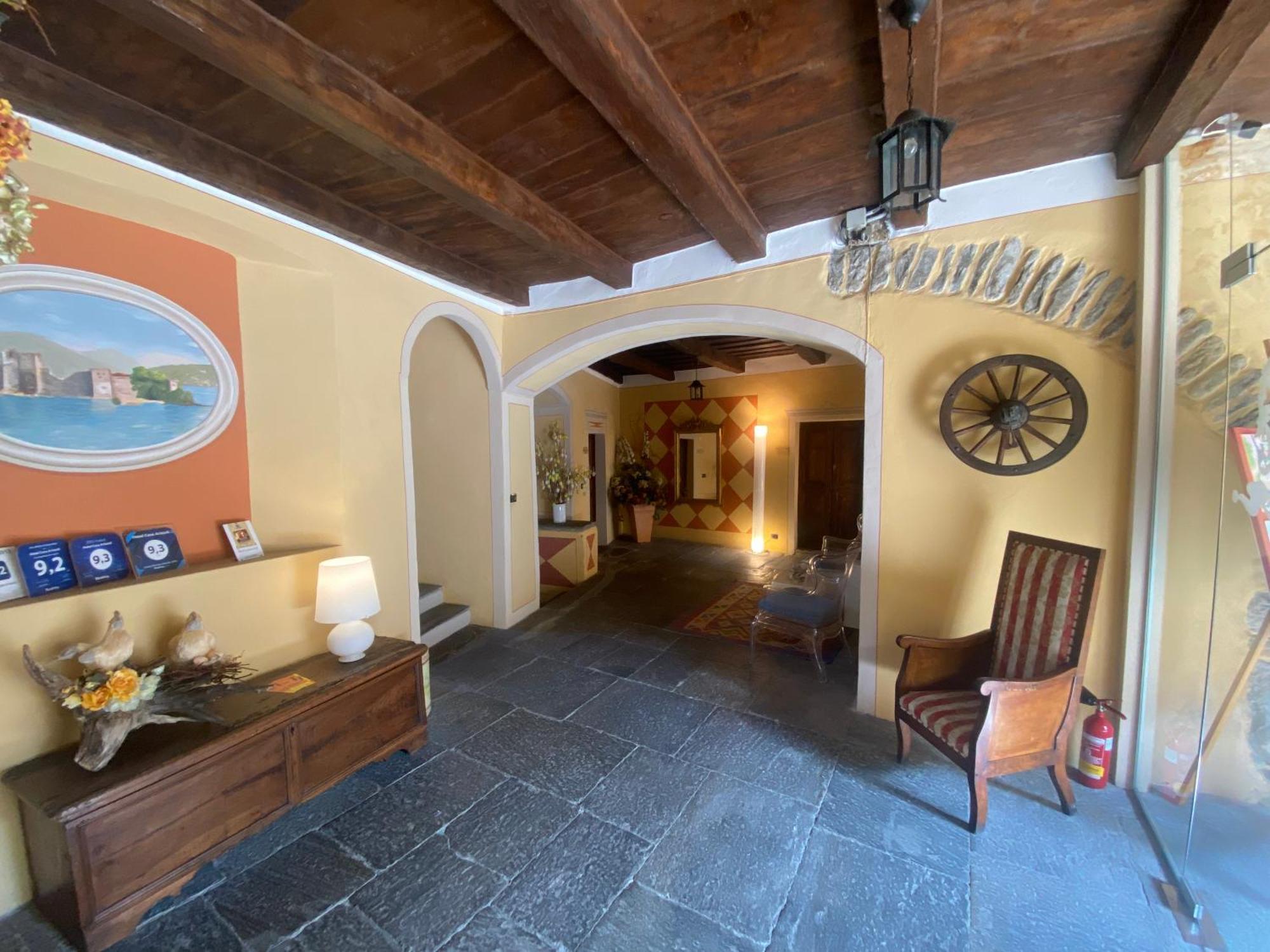 Hotel Casa Arizzoli Cannobio Extérieur photo