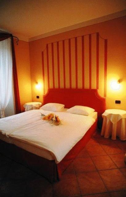 Hotel Casa Arizzoli Cannobio Chambre photo